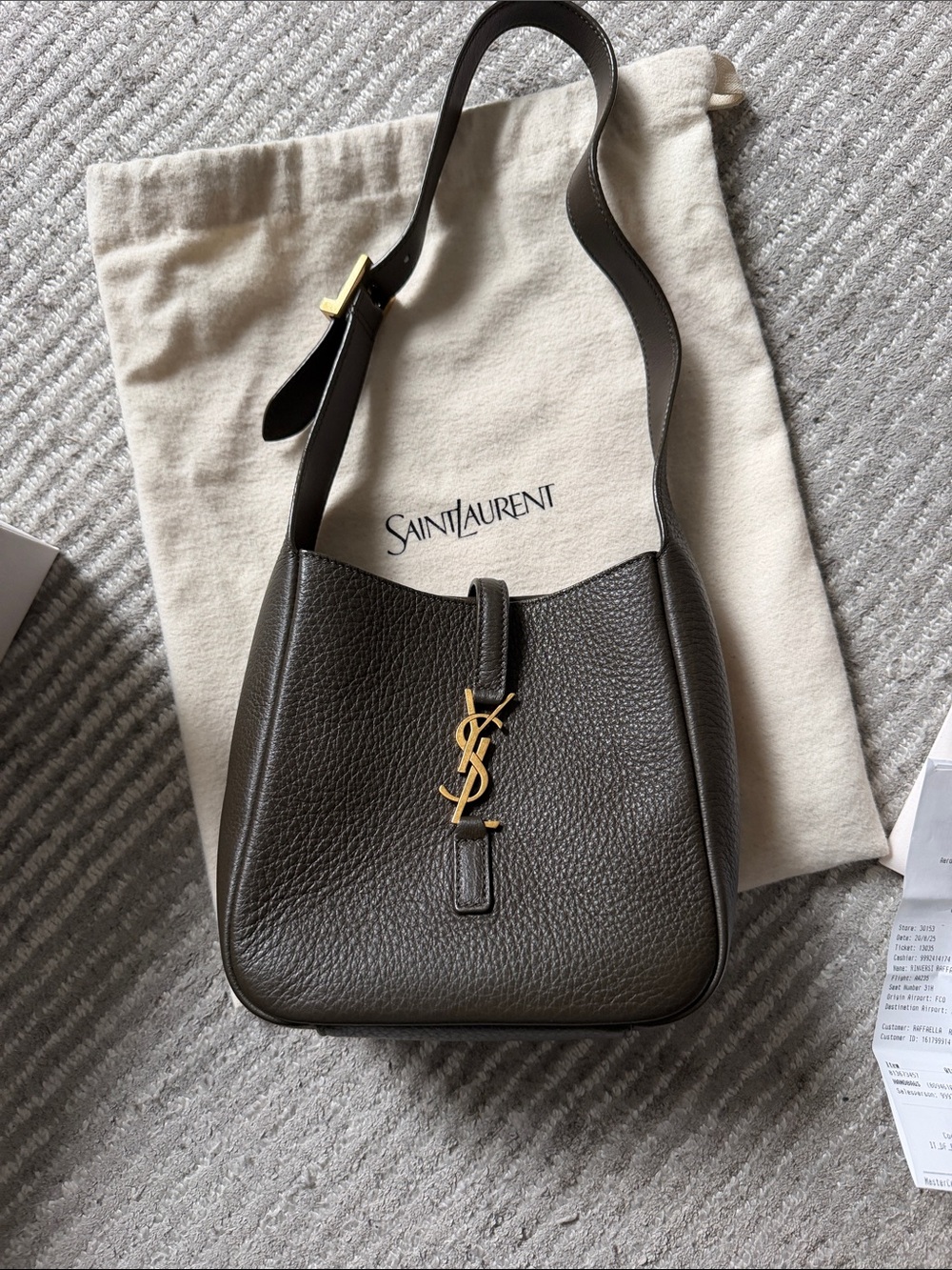 Saint Laurent Le 5 A 7 Hobo Bag in Deer Leather Pebbled Shoulder Bag. BRAND NEW